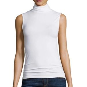 A New Day Sleeveless Turtleneck Tank Top in White (XS)